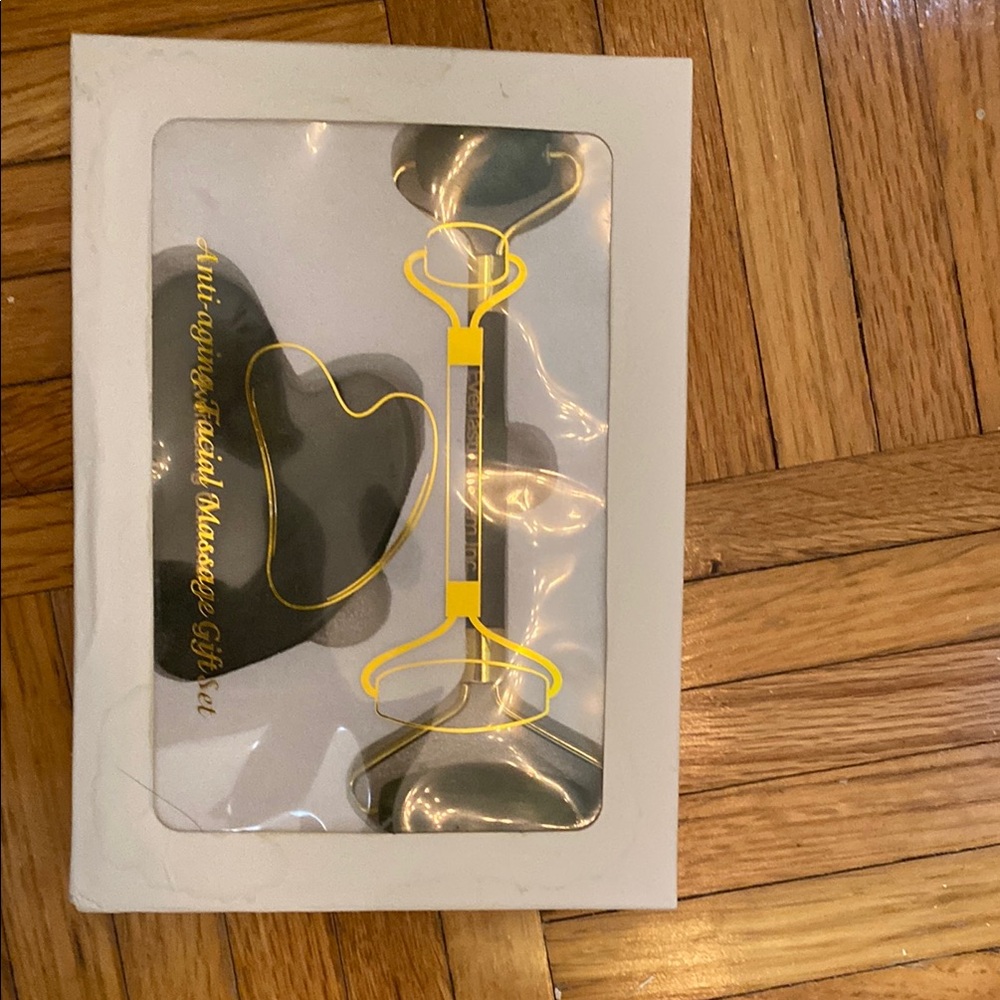 Facial Massage Tool Set in Green